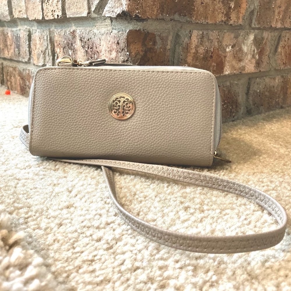 ✨accepting offers✨ trendy over shoulder purse.